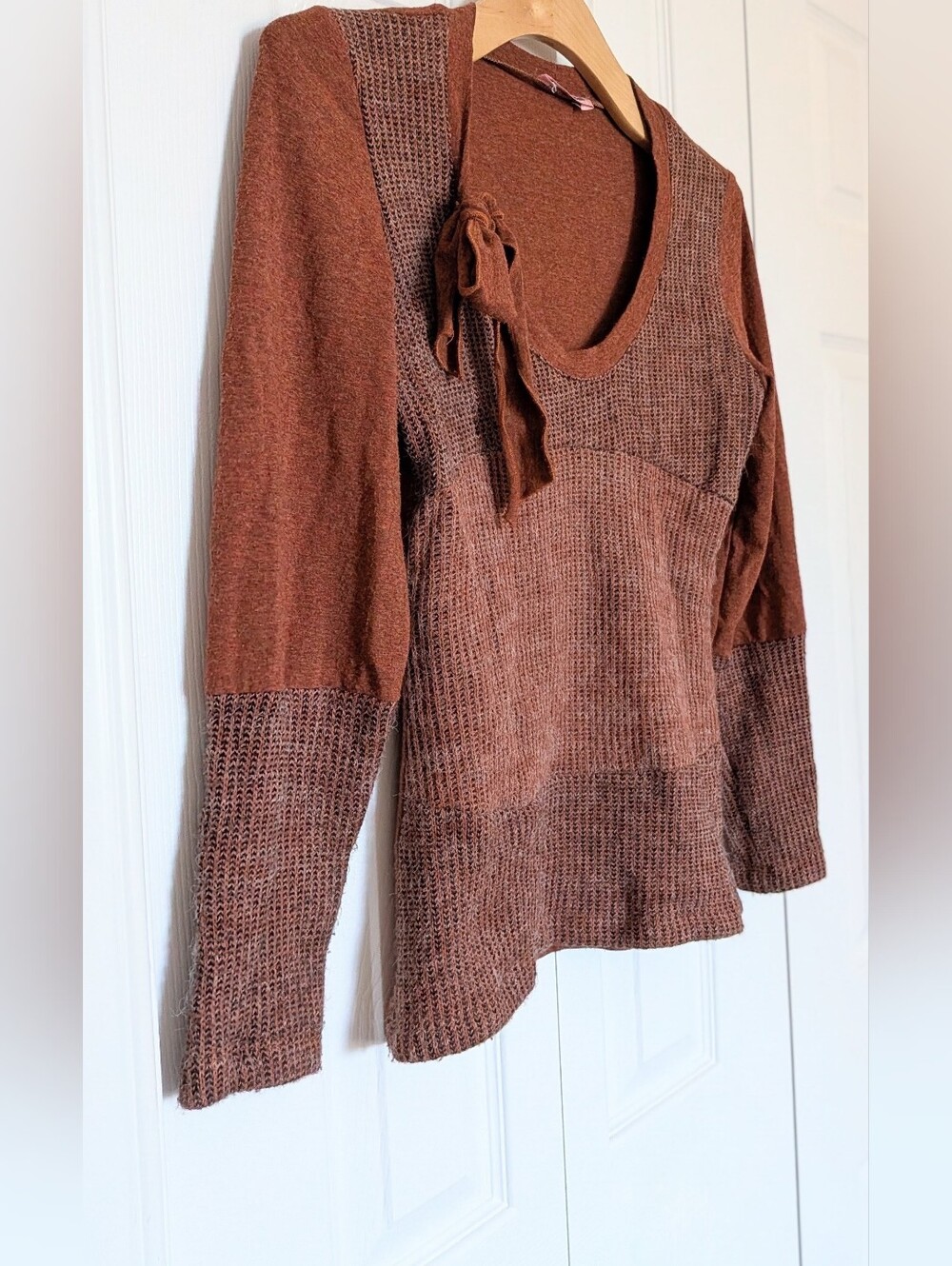 Rust Brown Autumn Knit Sweater with Bow Detail. Size Small.